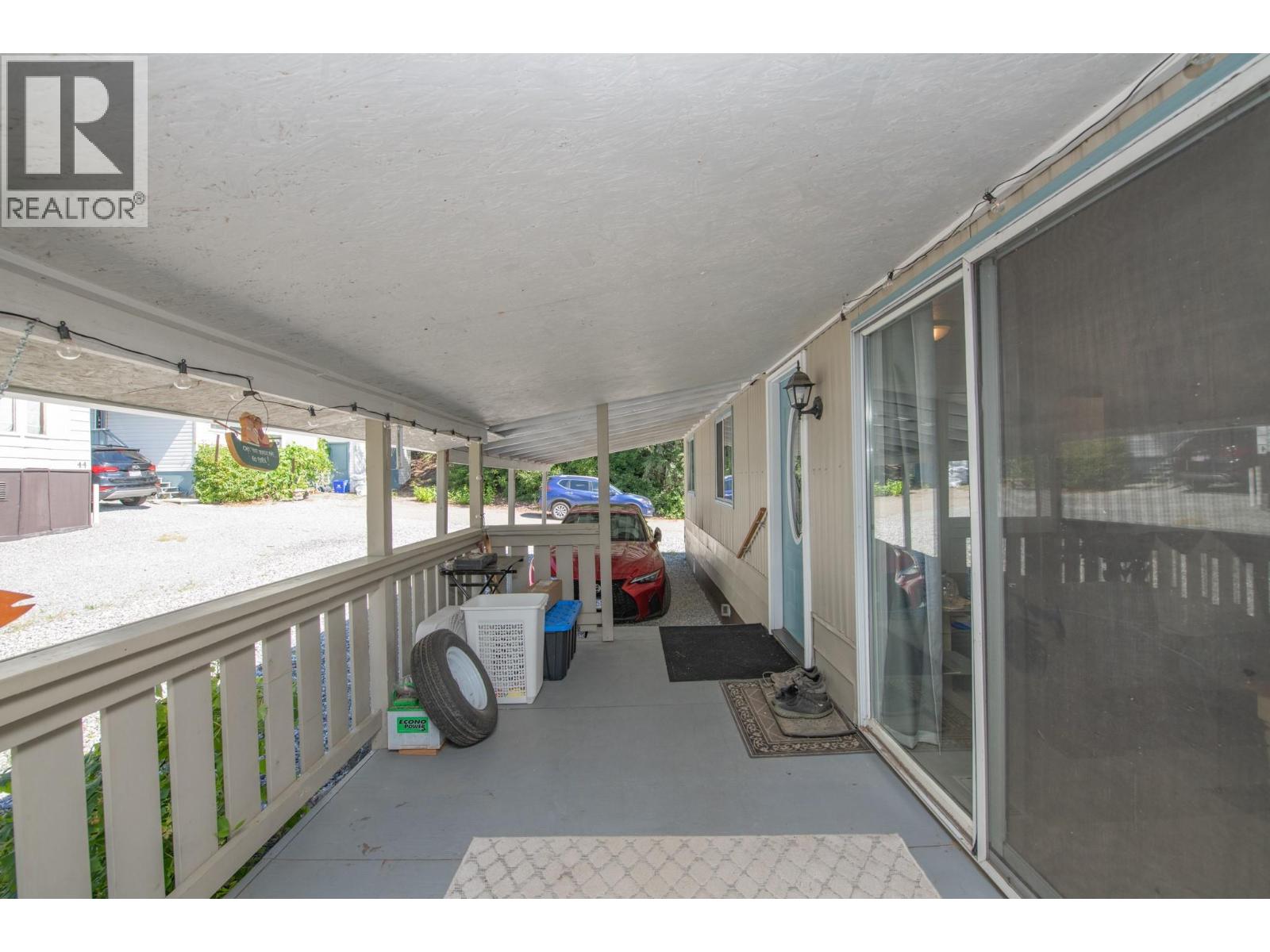 #42 844 Hutley Road - 38