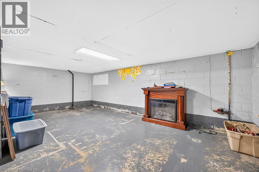 16 SUNSHINE Court - Image 33