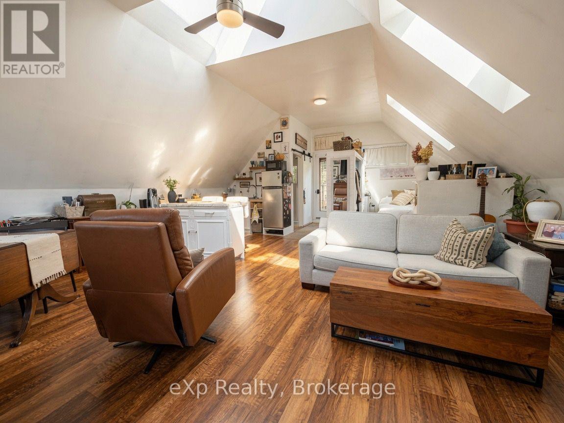 853 7TH AVENUE - 28