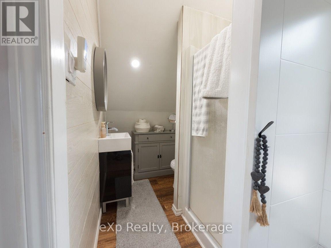 853 7TH AVENUE - 29