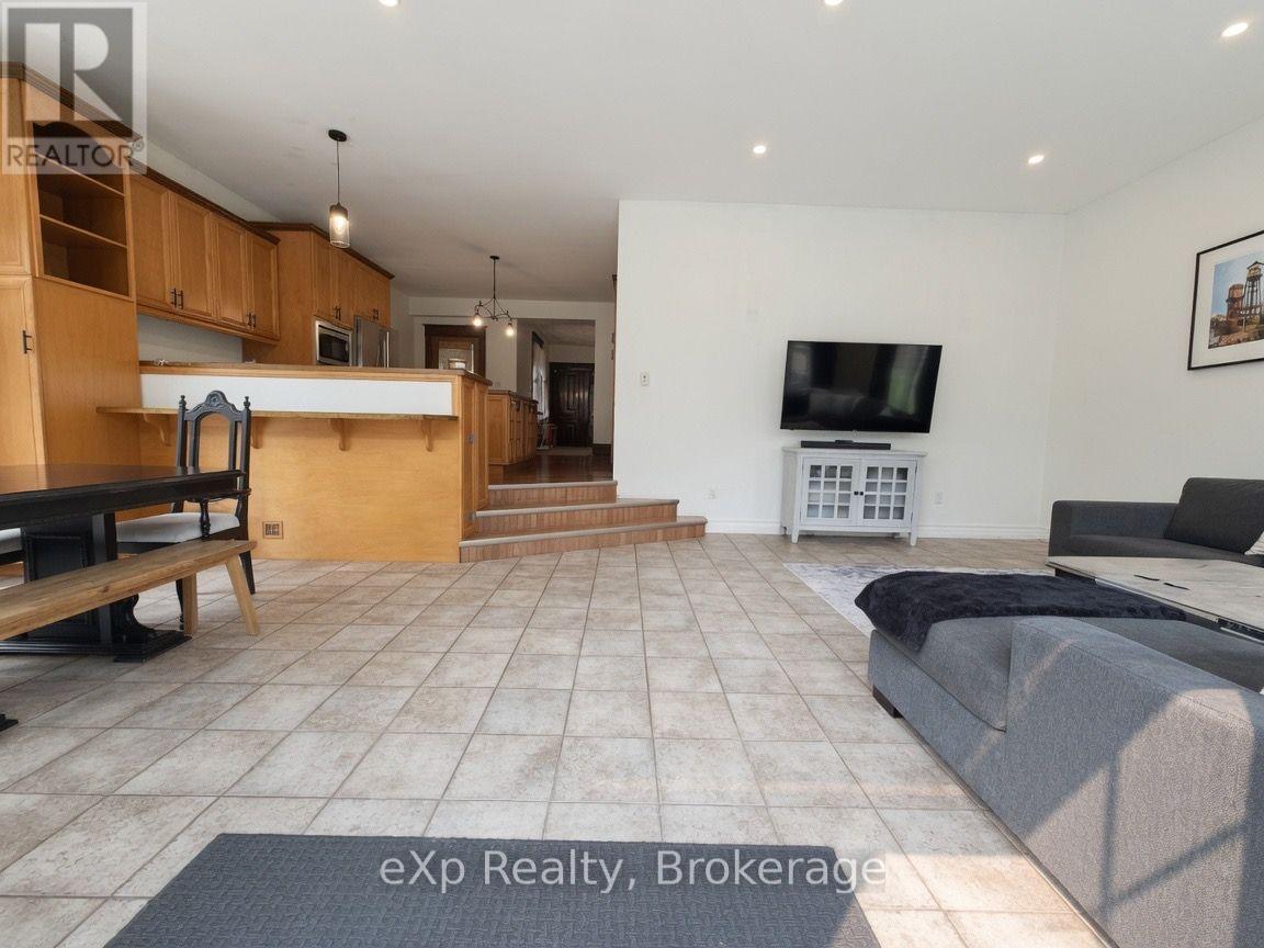 853 7TH AVENUE - 5