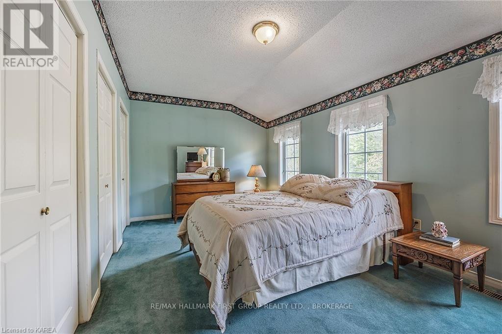1525 BURNT HILLS ROAD - 34