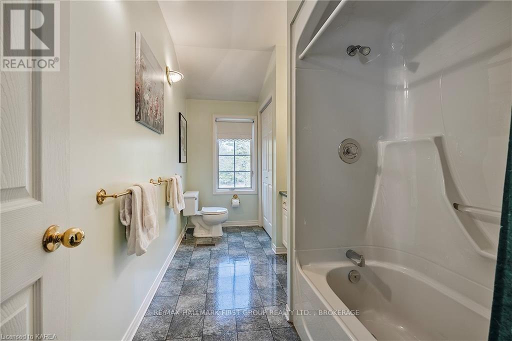 1525 BURNT HILLS ROAD - 36