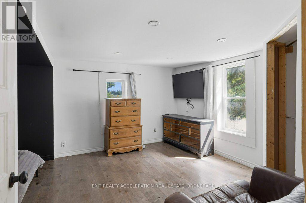11 PARKS STREET - 21