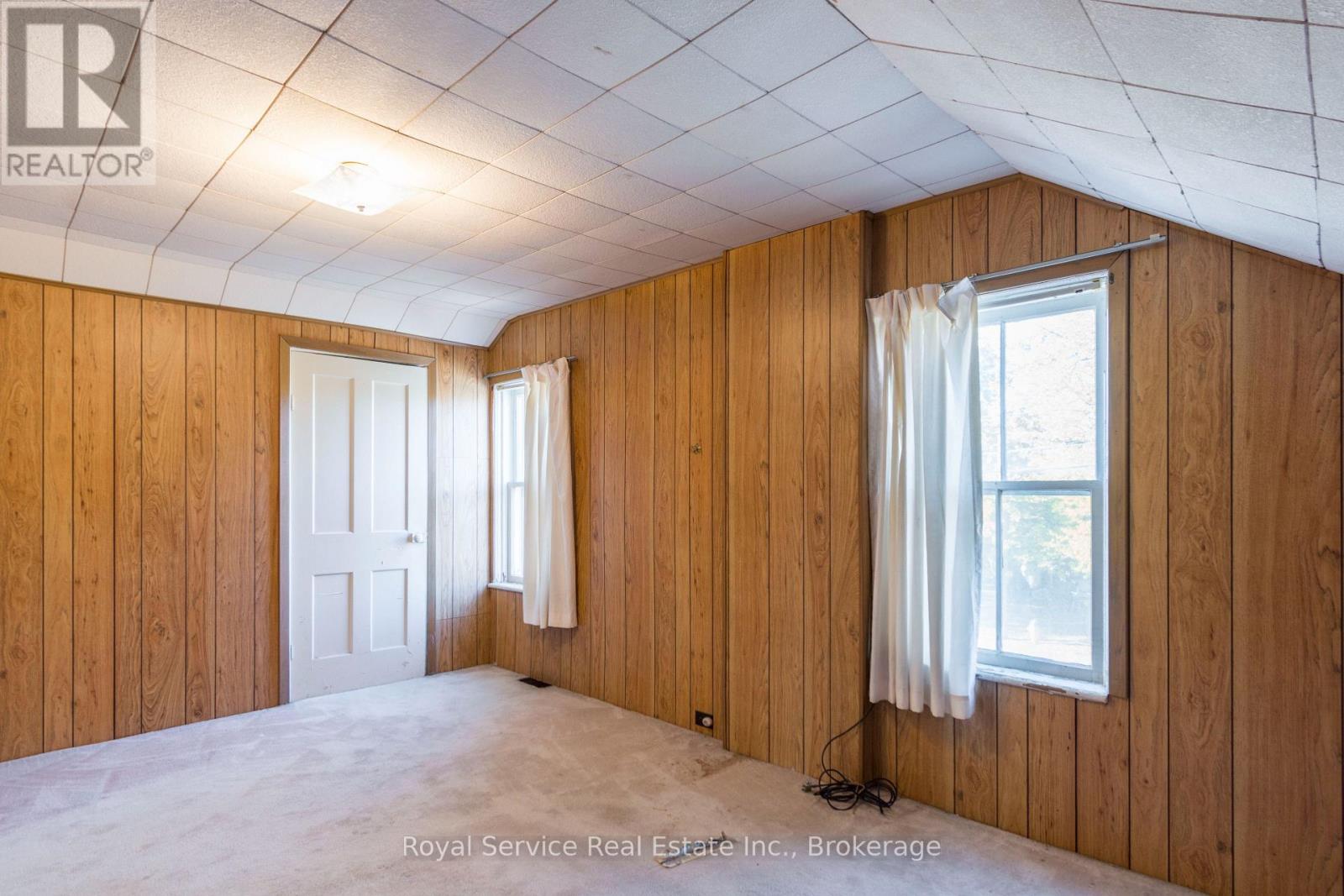 370 DIVISION STREET - 20