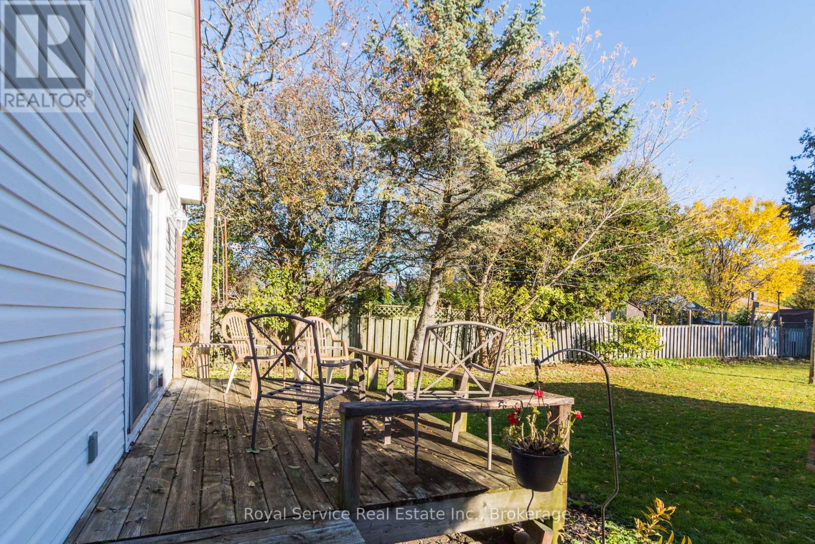 370 DIVISION STREET - 29