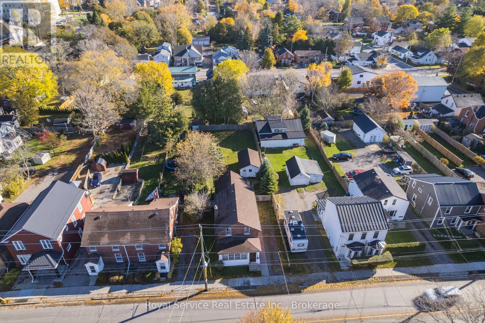 370 DIVISION STREET - 3