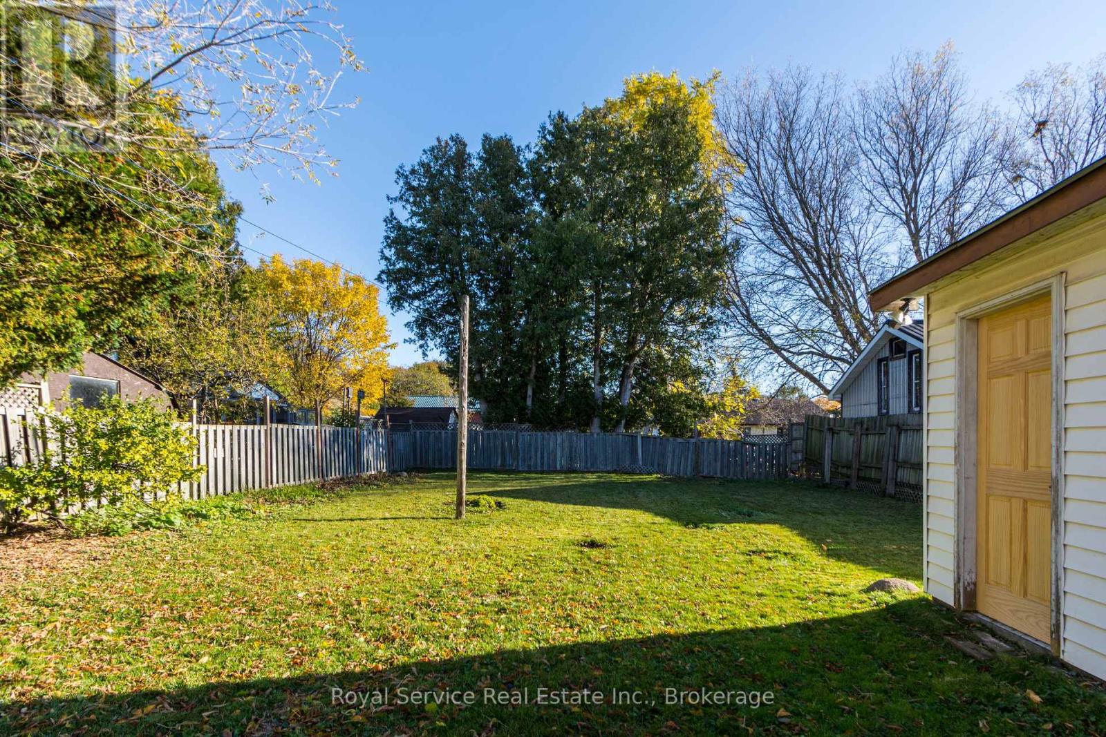370 DIVISION STREET - 30