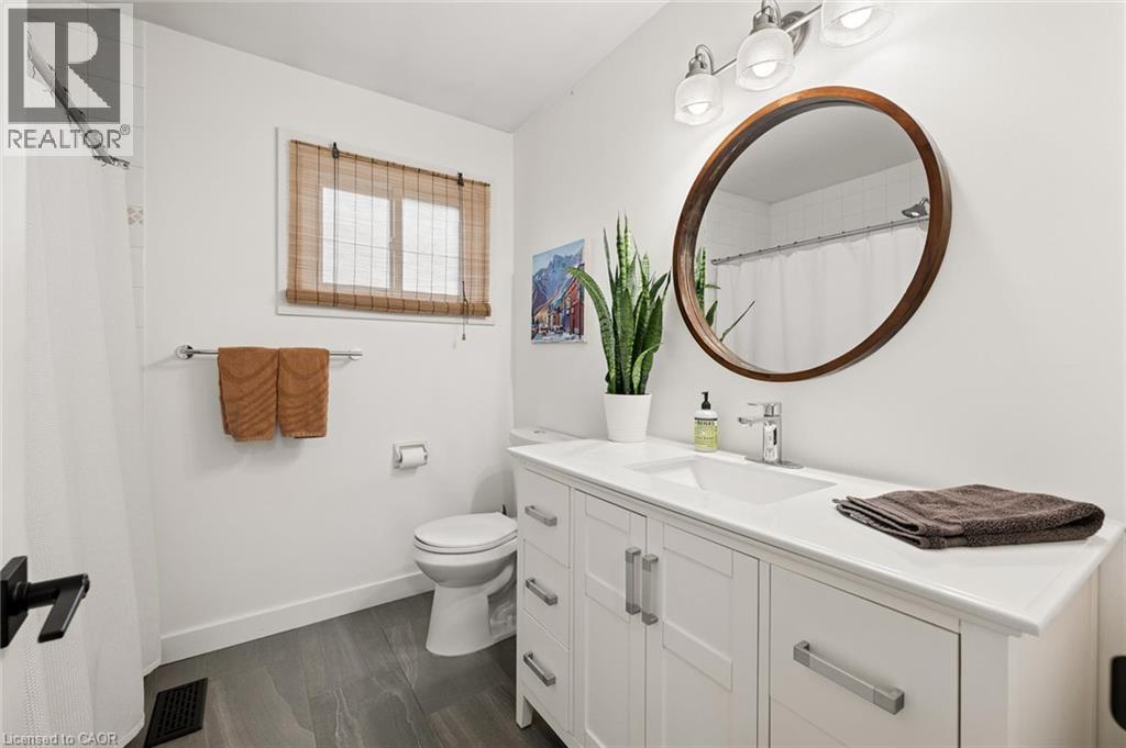 584 WESTVALE Drive - Image 23