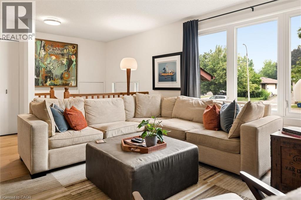 584 WESTVALE Drive - Image 20