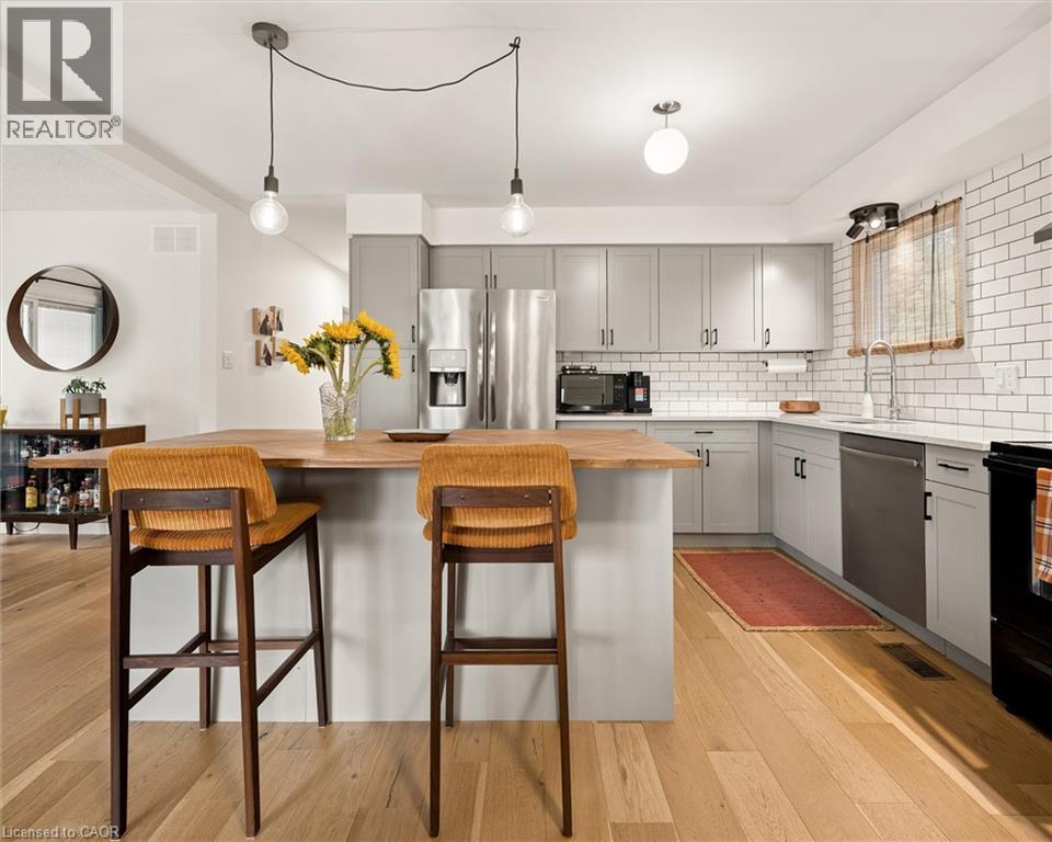 584 WESTVALE Drive - Image 21