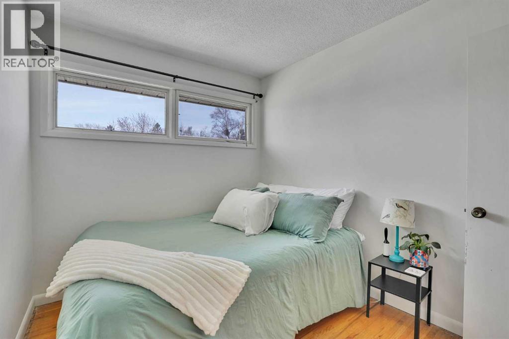 36 Malibou Road SW - 17