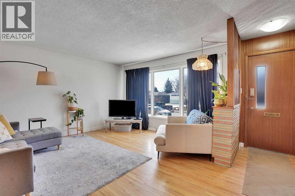 36 Malibou Road SW - 4