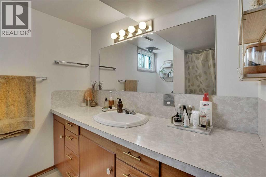 36 Malibou Road SW - 25