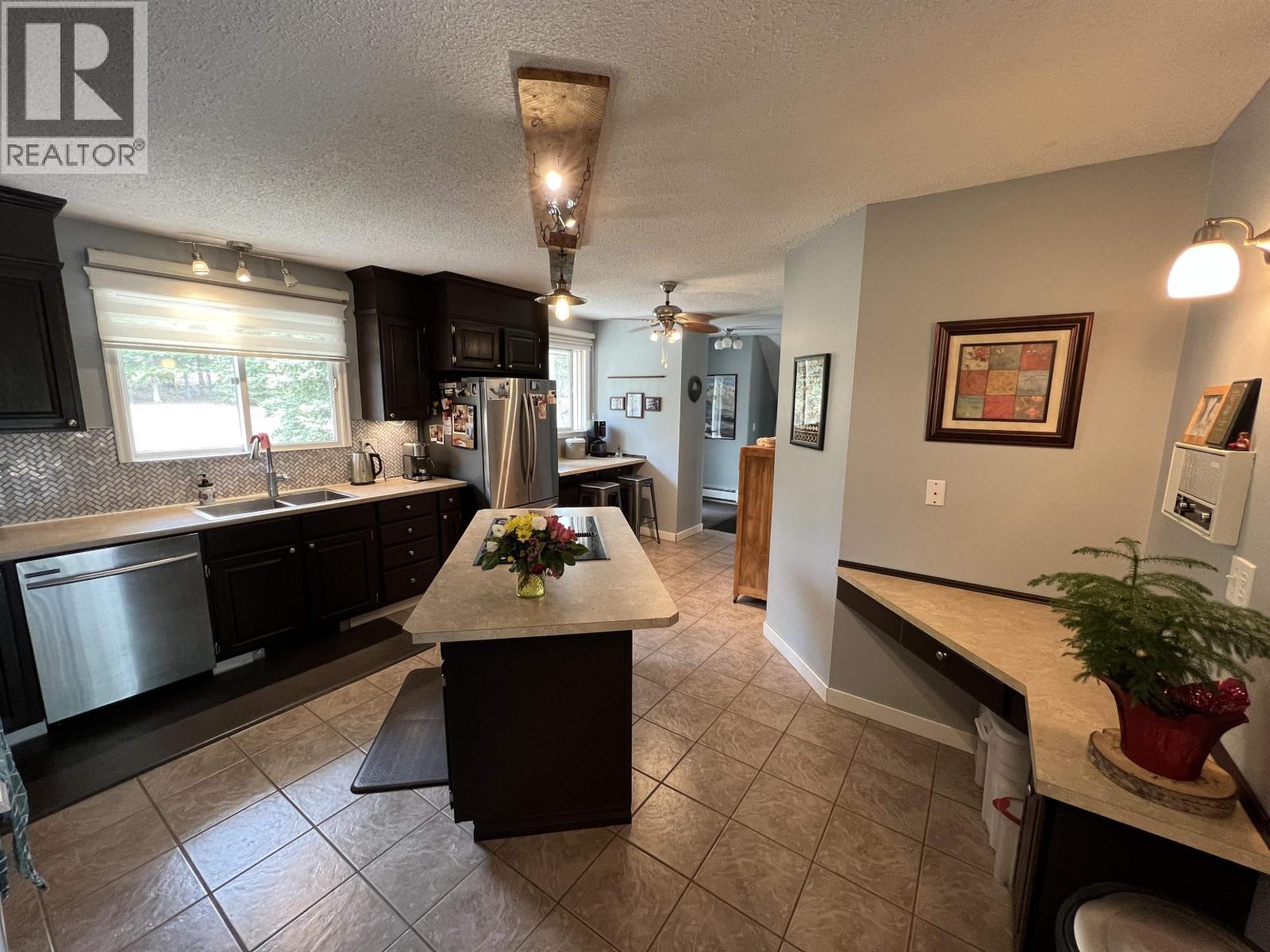 19 RAVEN CRESCENT - Image 10