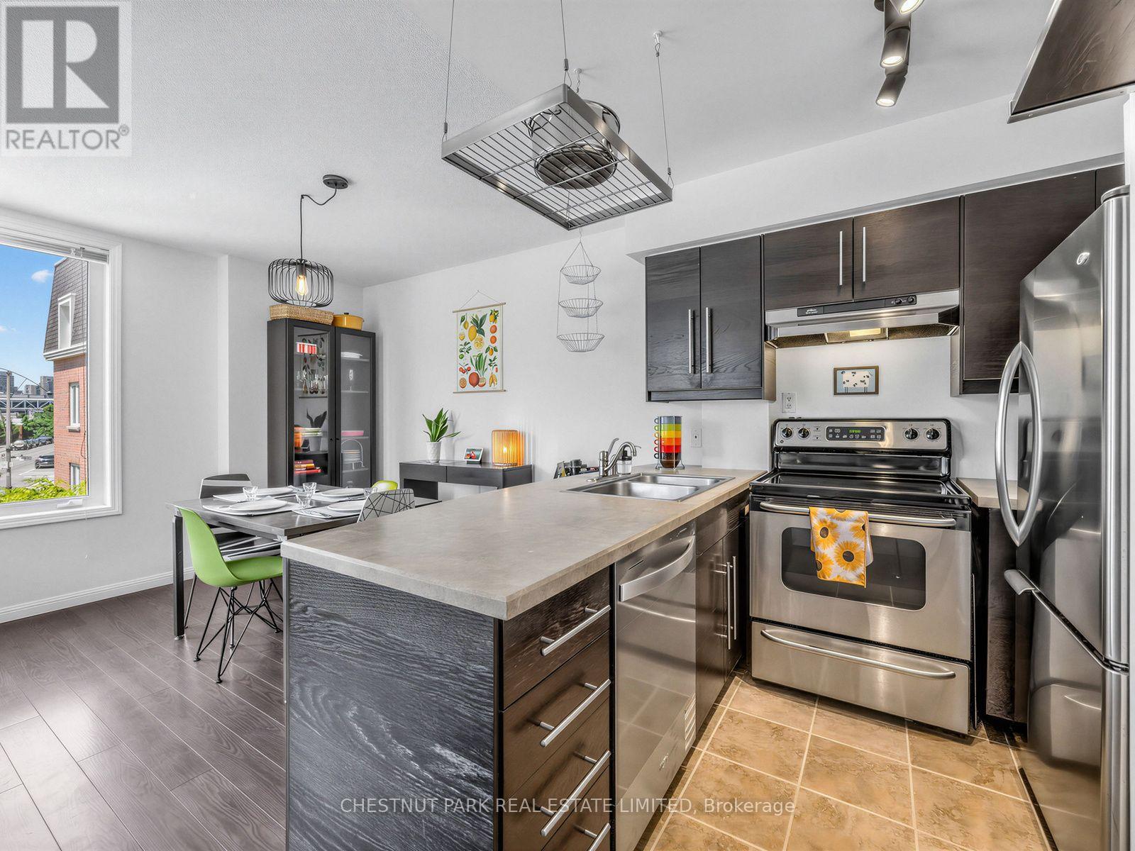 #333 26 DOURO STREET - 8