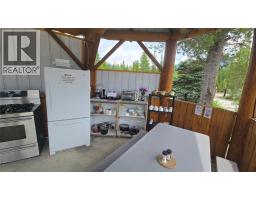 991 West Frontage Road, Blue River, BC V0E1J0 Photo 8