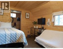 991 West Frontage Road, Blue River, BC V0E1J0 Photo 18