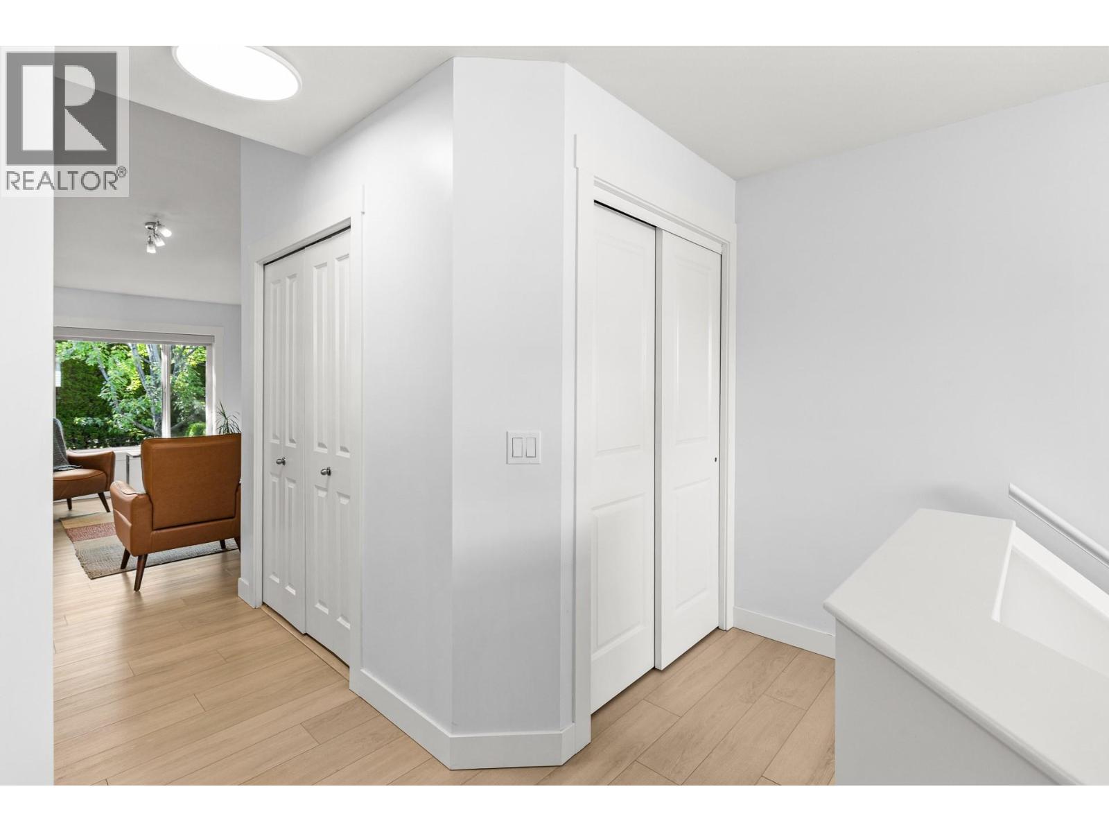 #20 225 Glen Park Drive - 15