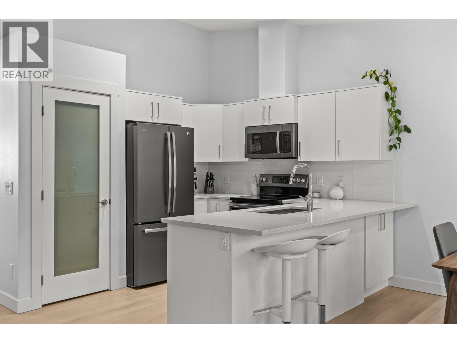 #20 225 Glen Park Drive - 7