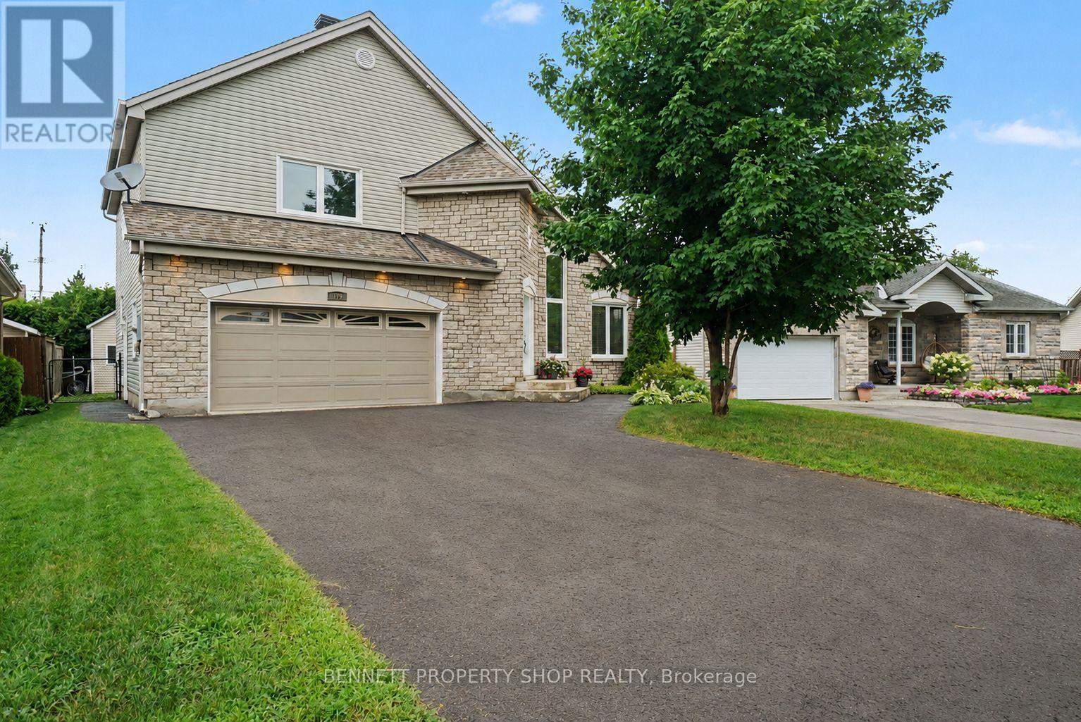 179 SANDRA CRESCENT - 2