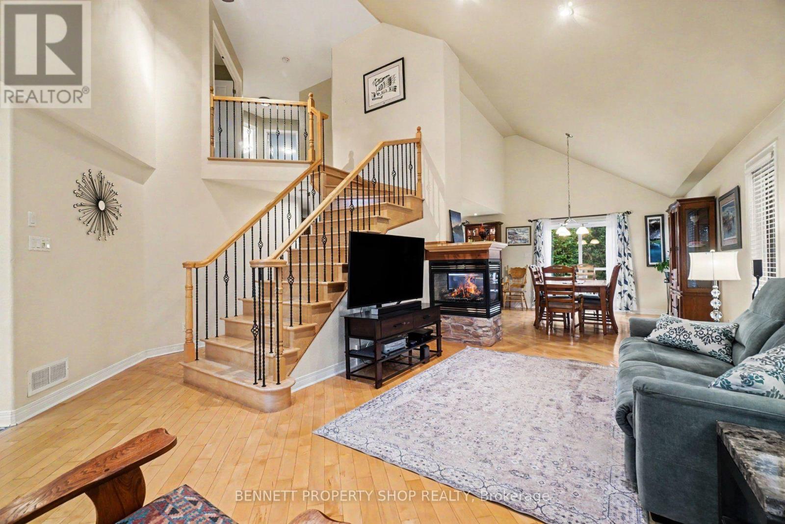 179 SANDRA CRESCENT - 5