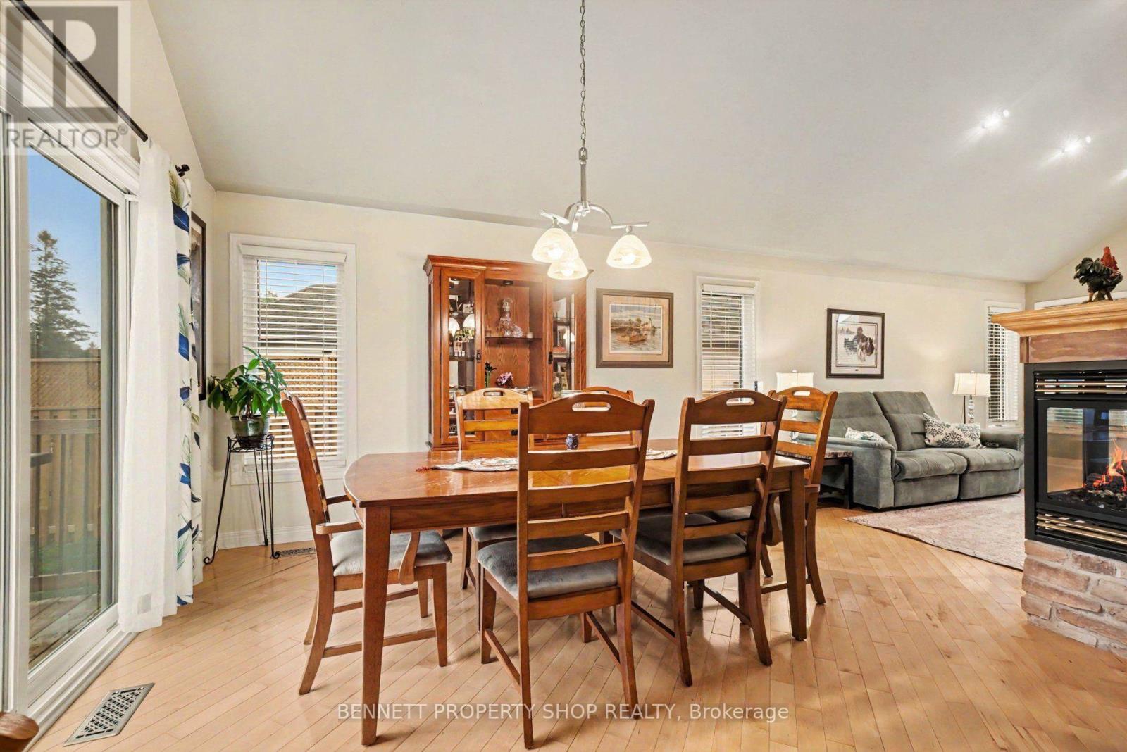 179 SANDRA CRESCENT - 9