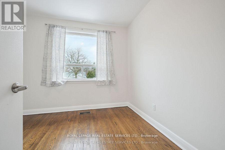 256 ZELDA CRESCENT - 17