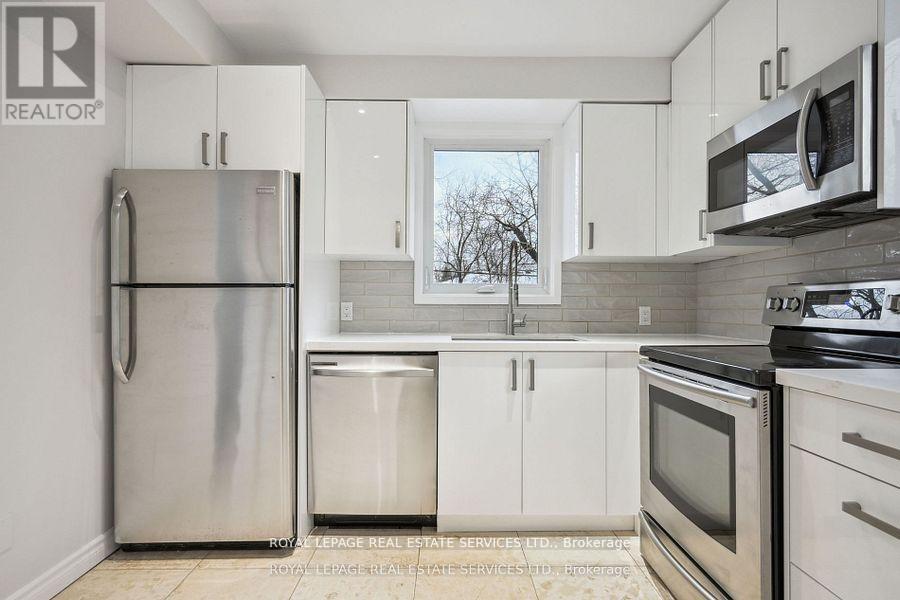 256 ZELDA CRESCENT - 9