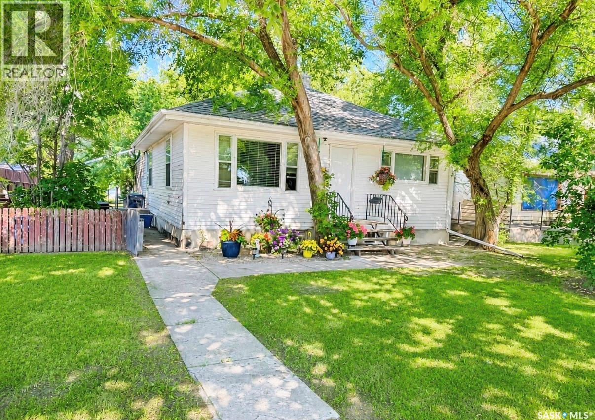 334 6th AVENUE SE - 1