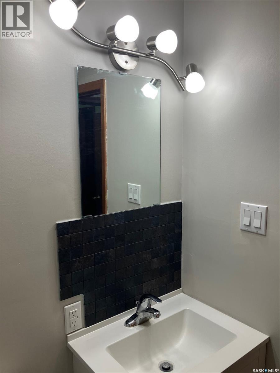 408 6th AVENUE NW - 13