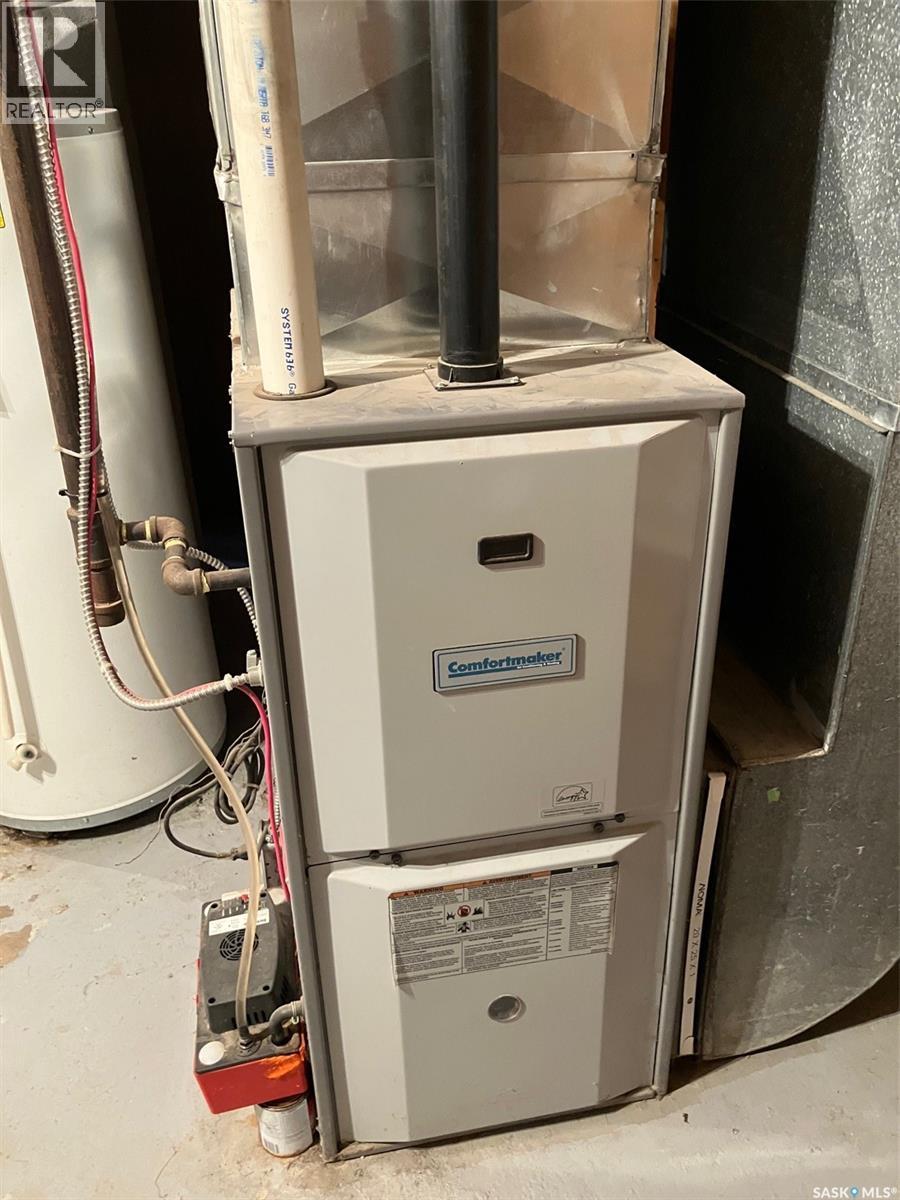 408 6th AVENUE NW - 19
