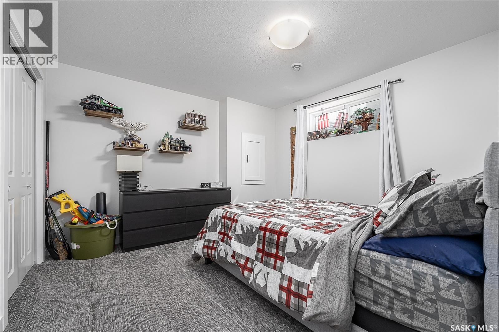 123 Hodges CRESCENT - Image 33