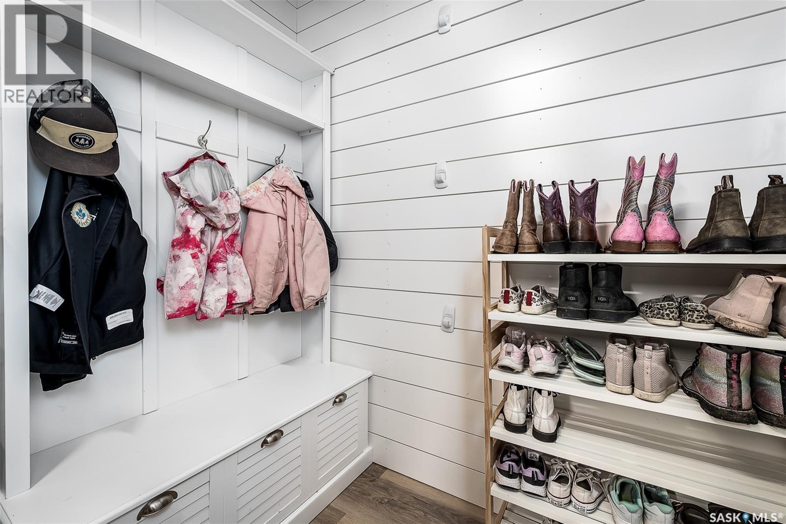 123 Hodges CRESCENT - Image 36
