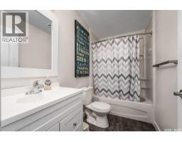 123 Hodges Crescent, Moose Jaw, SK S6J0B1 Photo 35