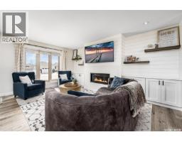 Family room - 123 Hodges Crescent, Moose Jaw, SK S6J0B1 Photo 8