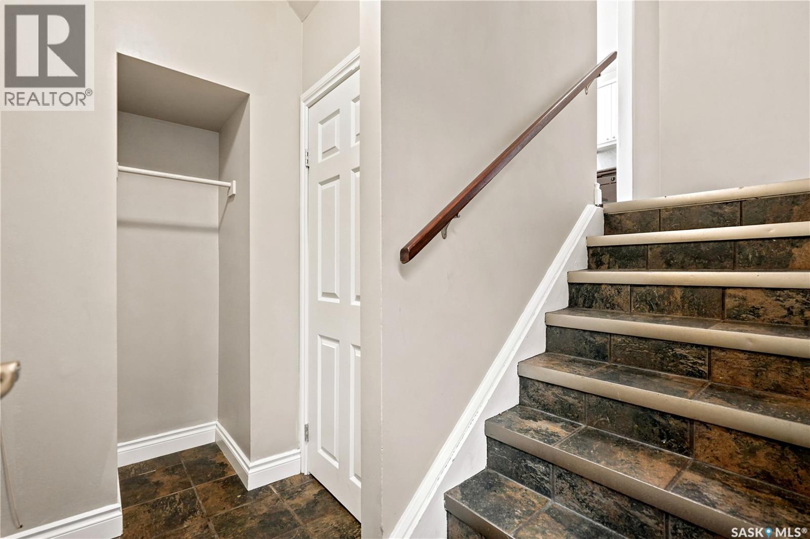 #6 1292 Gordon ROAD - 18