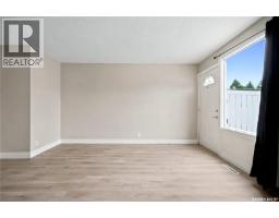 Bedroom - 6 1292 Gordon Road, Moose Jaw, SK S6H3E5 Photo 7