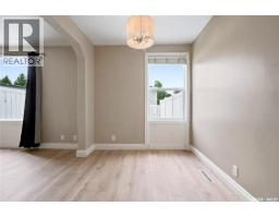 Primary Bedroom - 6 1292 Gordon Road, Moose Jaw, SK S6H3E5 Photo 8