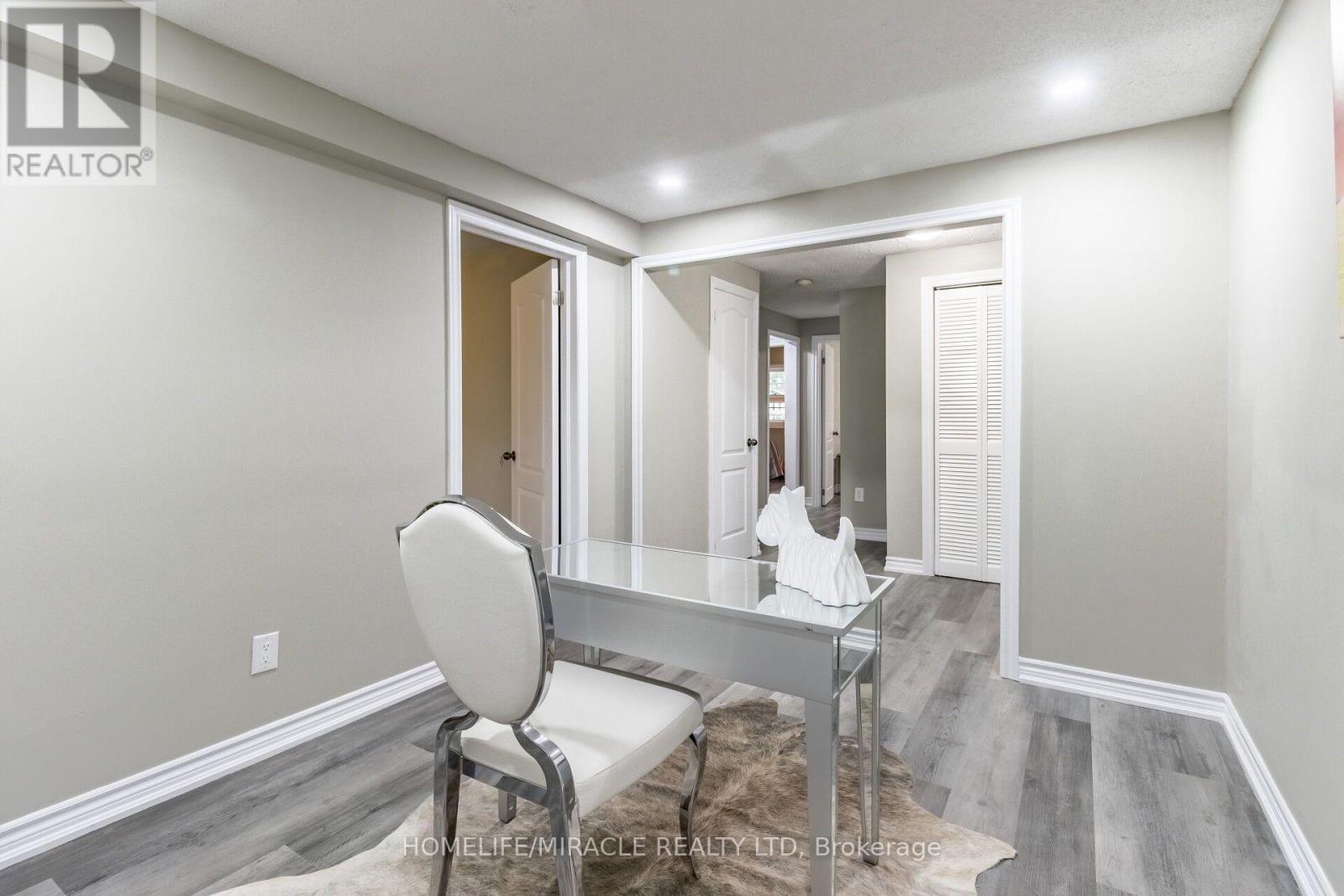 15 SPIERS CRESCENT - 28