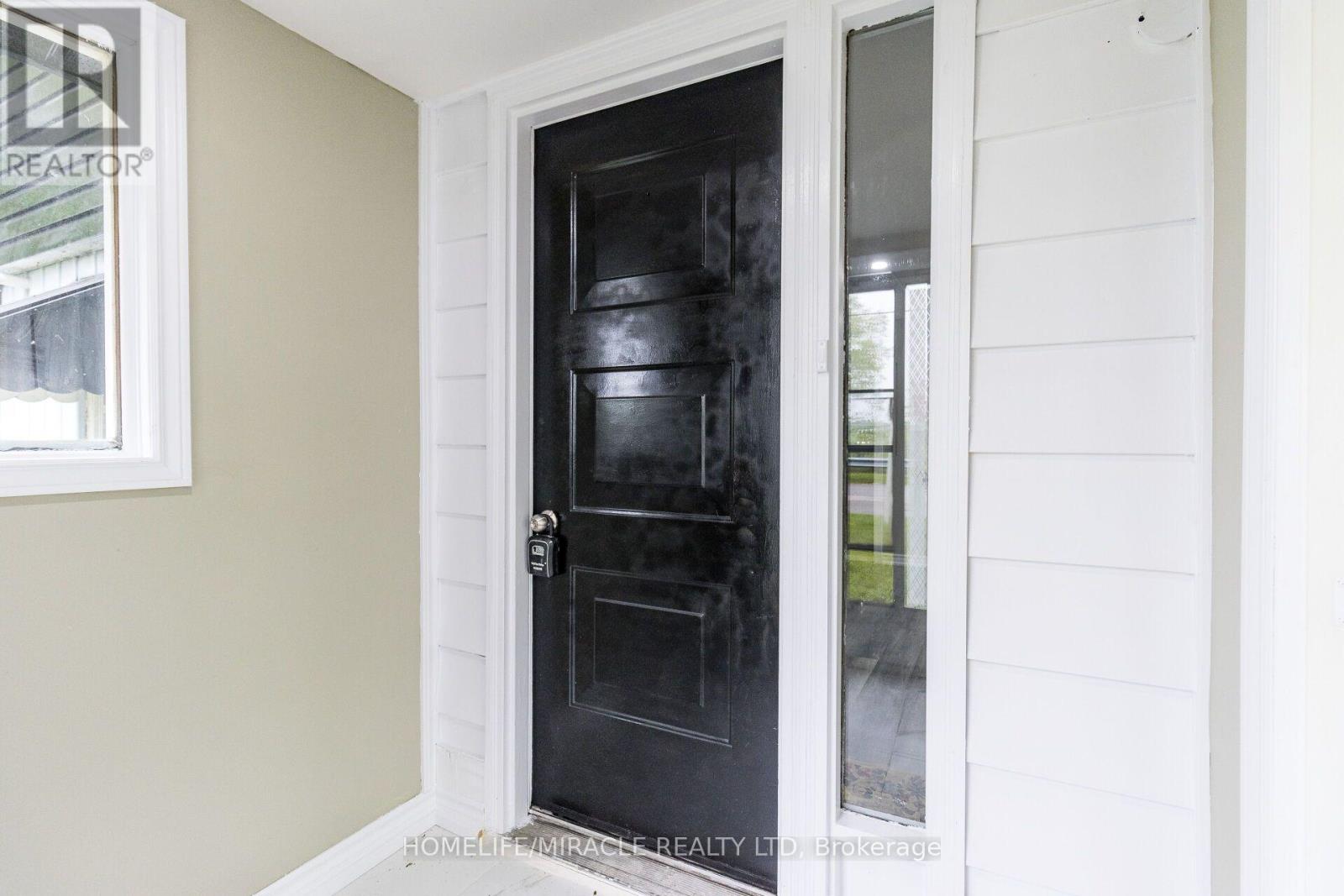 15 SPIERS CRESCENT - 8