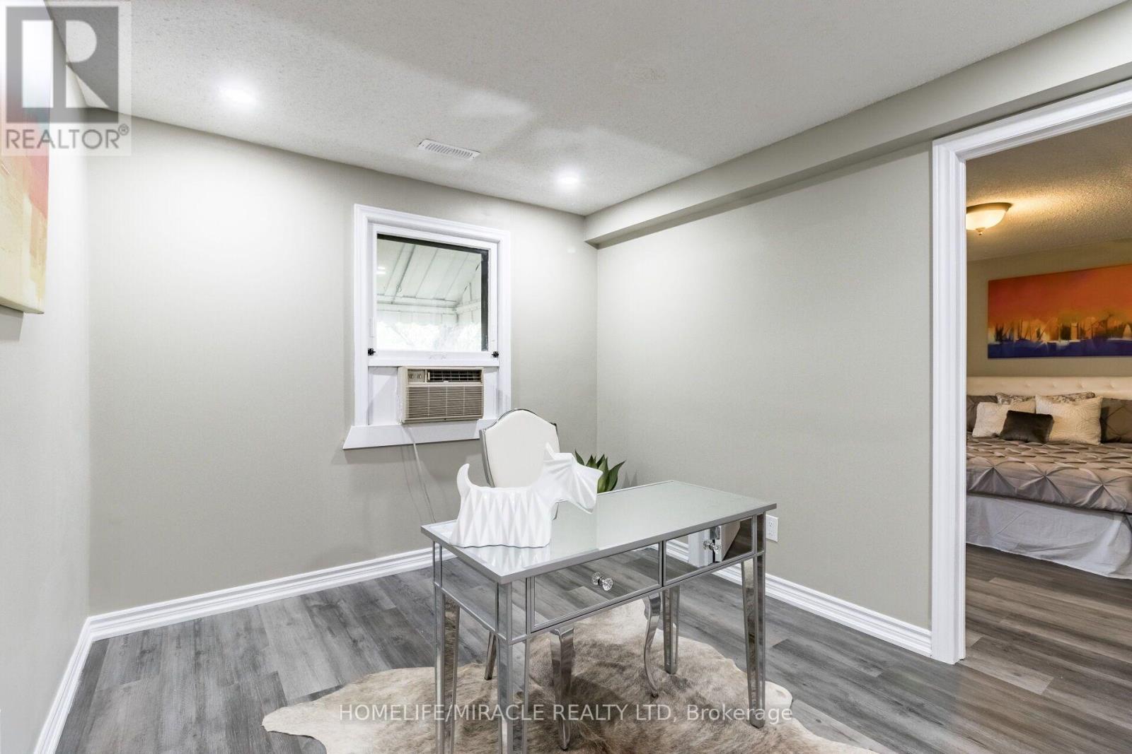 15 SPIERS CRESCENT - 27