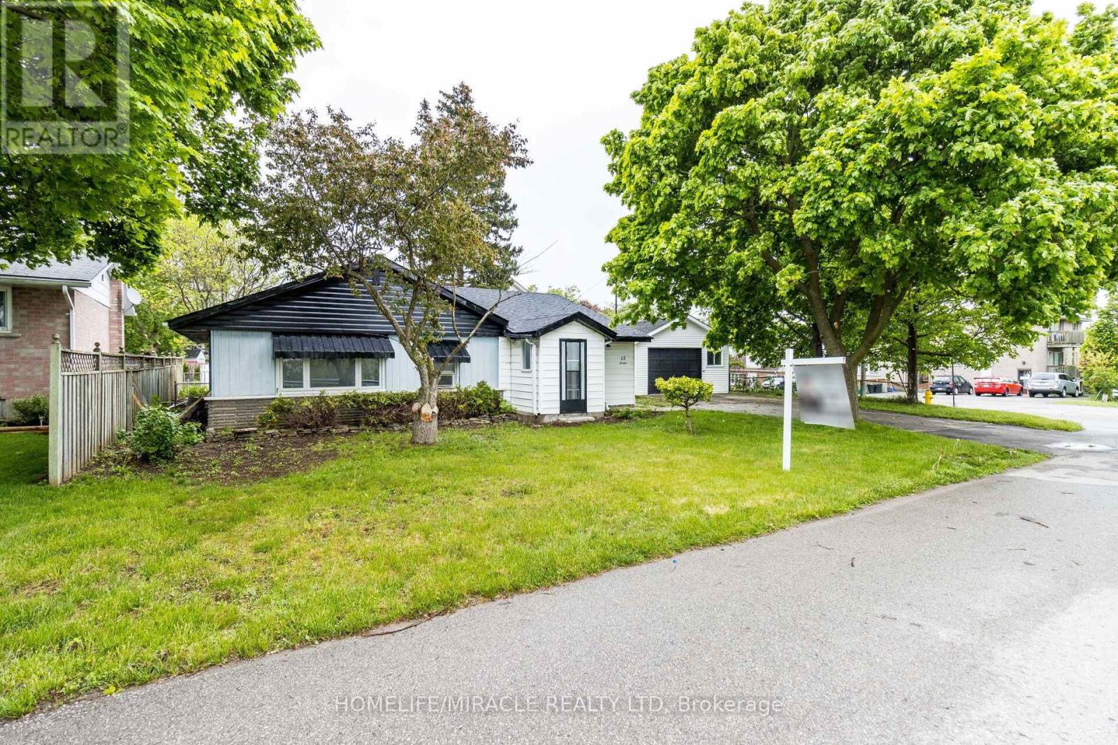 15 SPIERS CRESCENT - 4