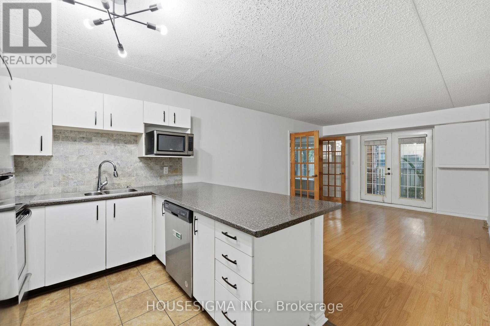 #203 4025 KILMER DRIVE - Image 13