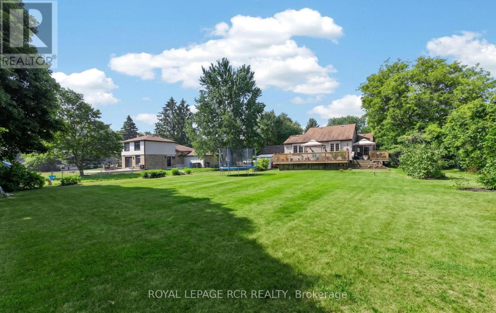 60 HOLMES DRIVE - 35