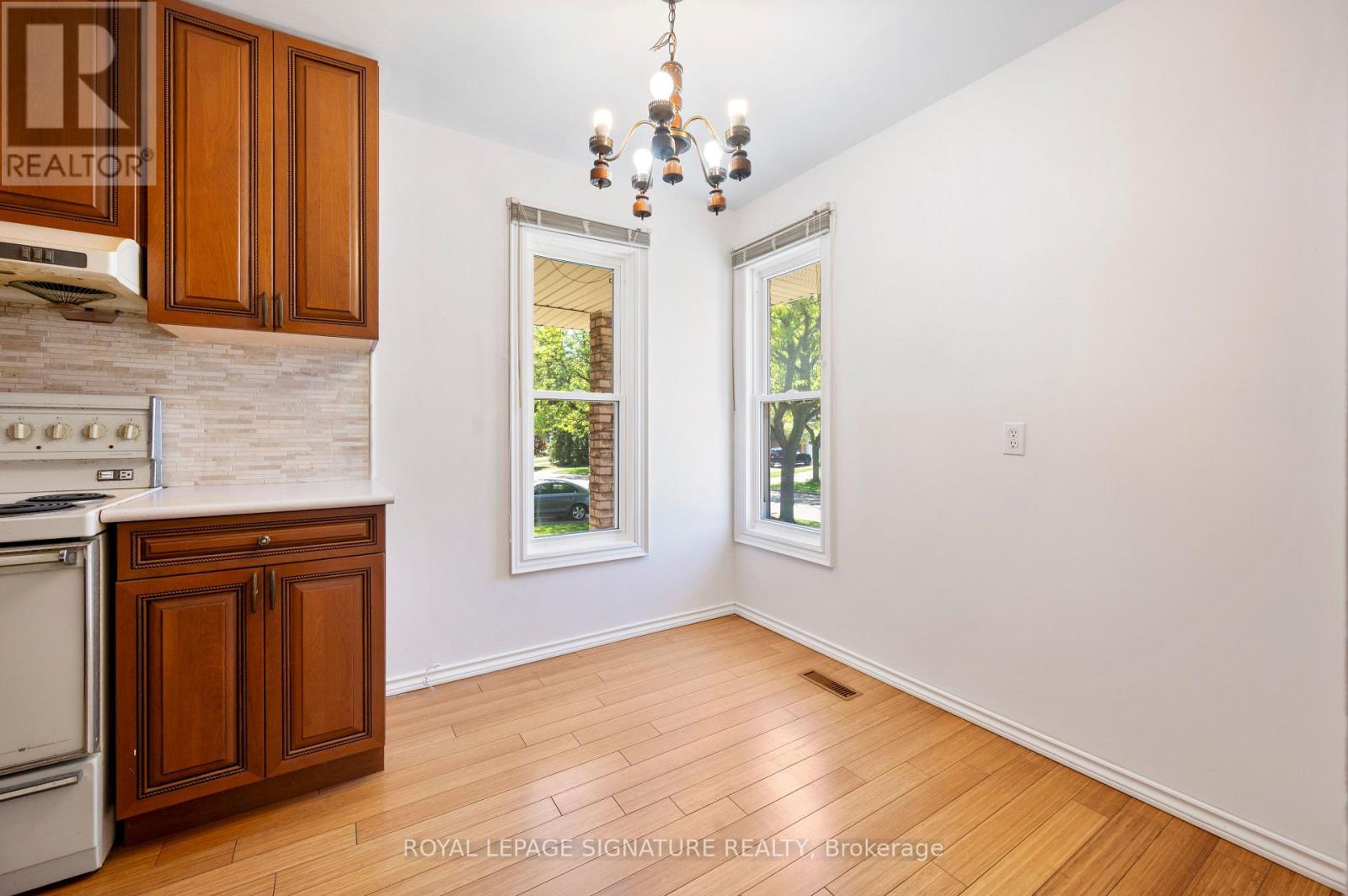 4069 JEFTON CRESCENT - 19