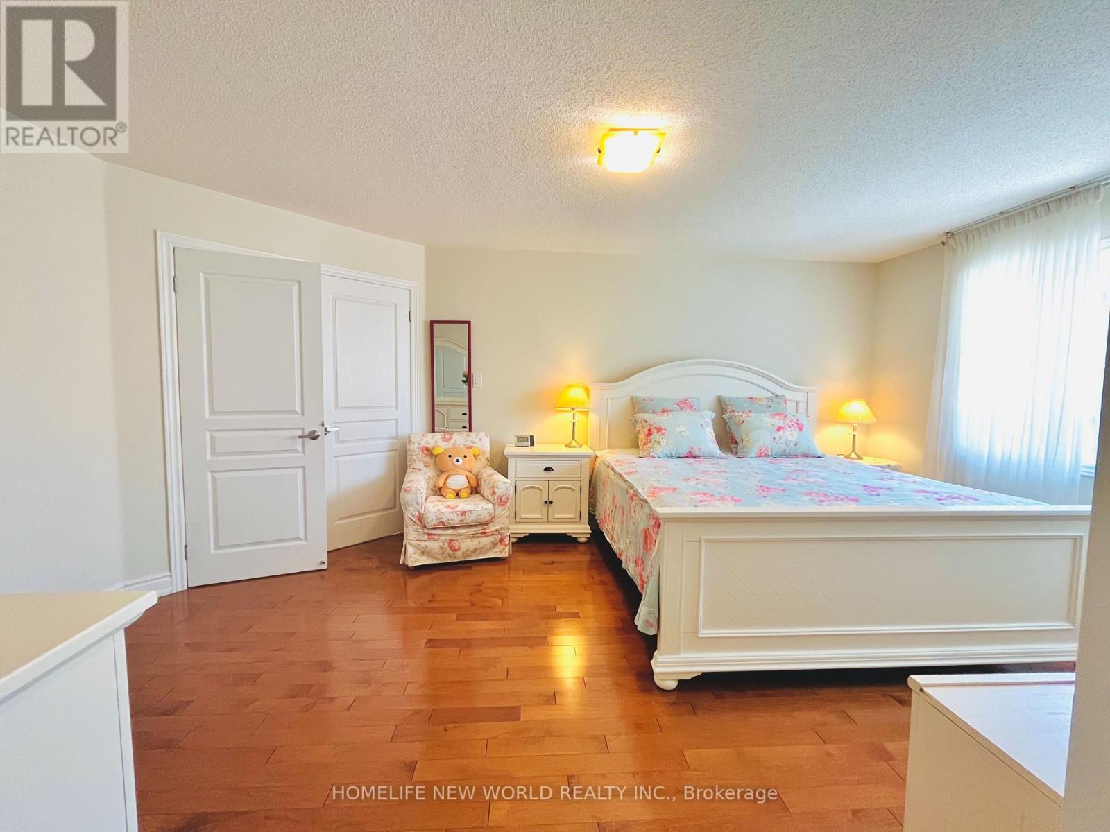 325 ADMIRAL DRIVE - 16