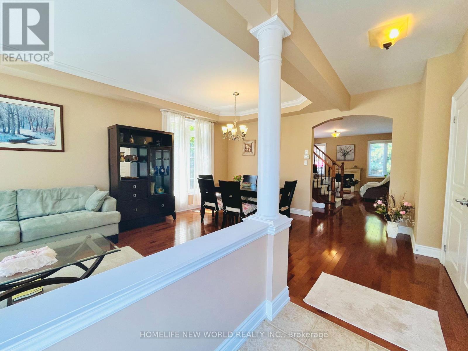 325 ADMIRAL DRIVE - 2