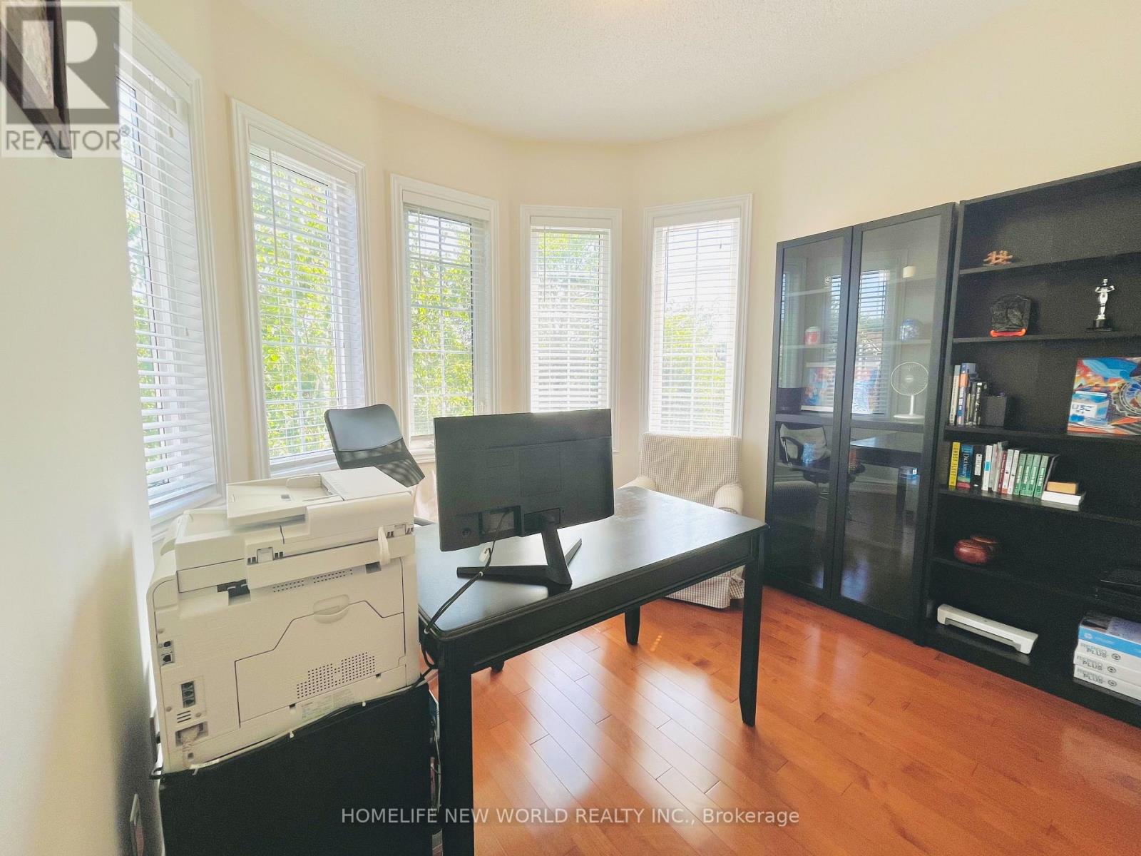 325 ADMIRAL DRIVE - 23