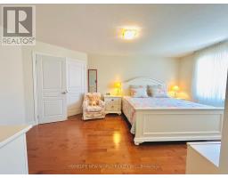 325 Admiral Drive, Oakville, ON L6L0C2 Photo 16